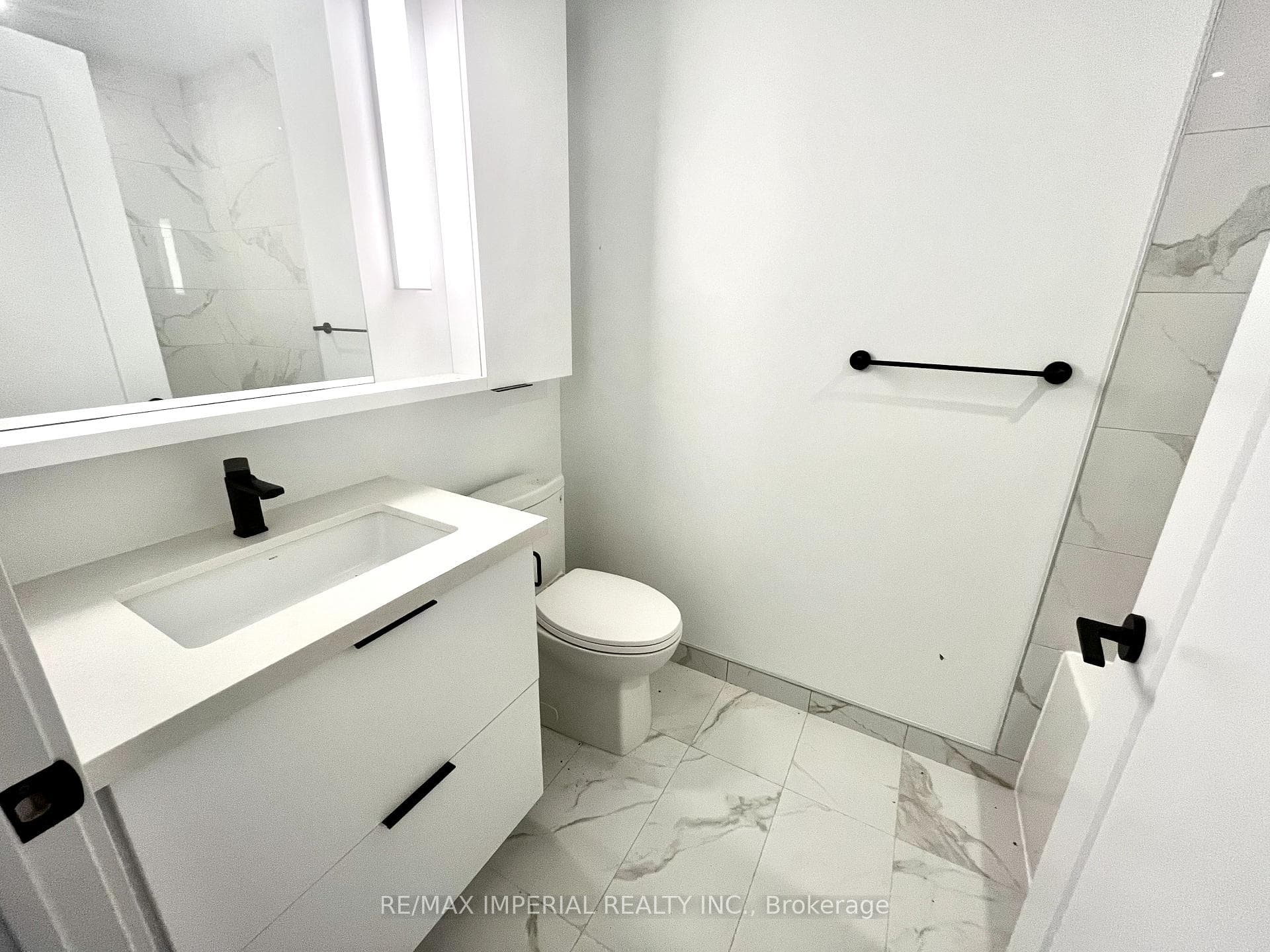 5 Defries Street Unit 3410 photo 9