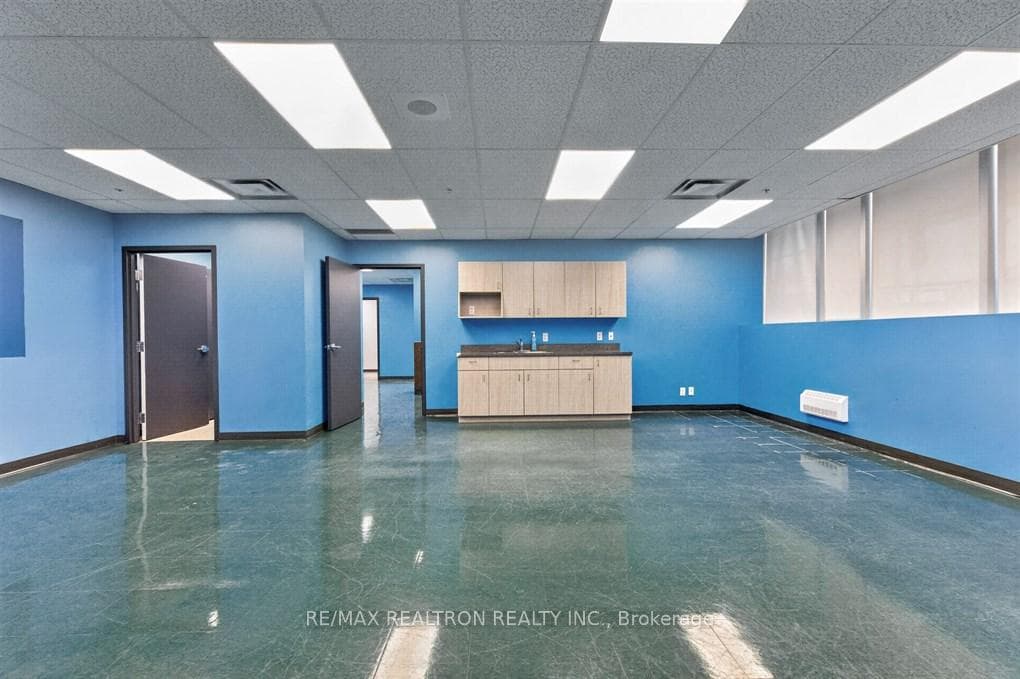 G03 has adjoined doors with unit G04