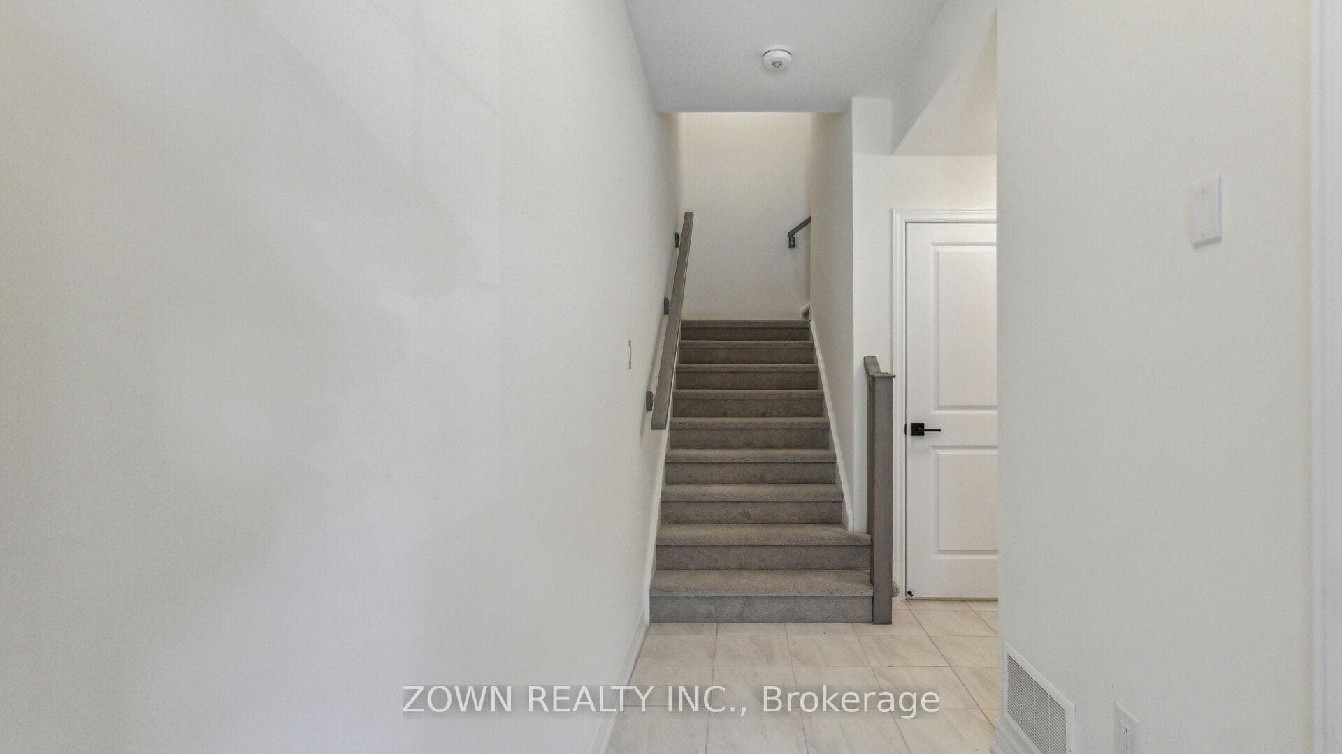 10 Birmingham Drive Unit 118 photo 33