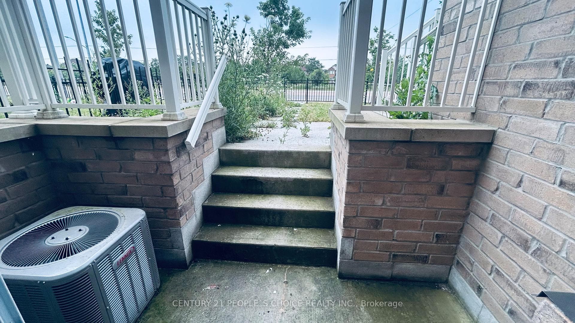 108 Golden Spring Drive photo 6