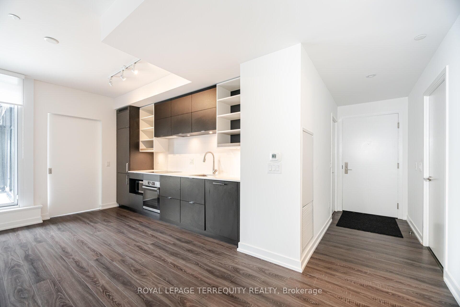 20 Edward Street Unit 518 photo 10