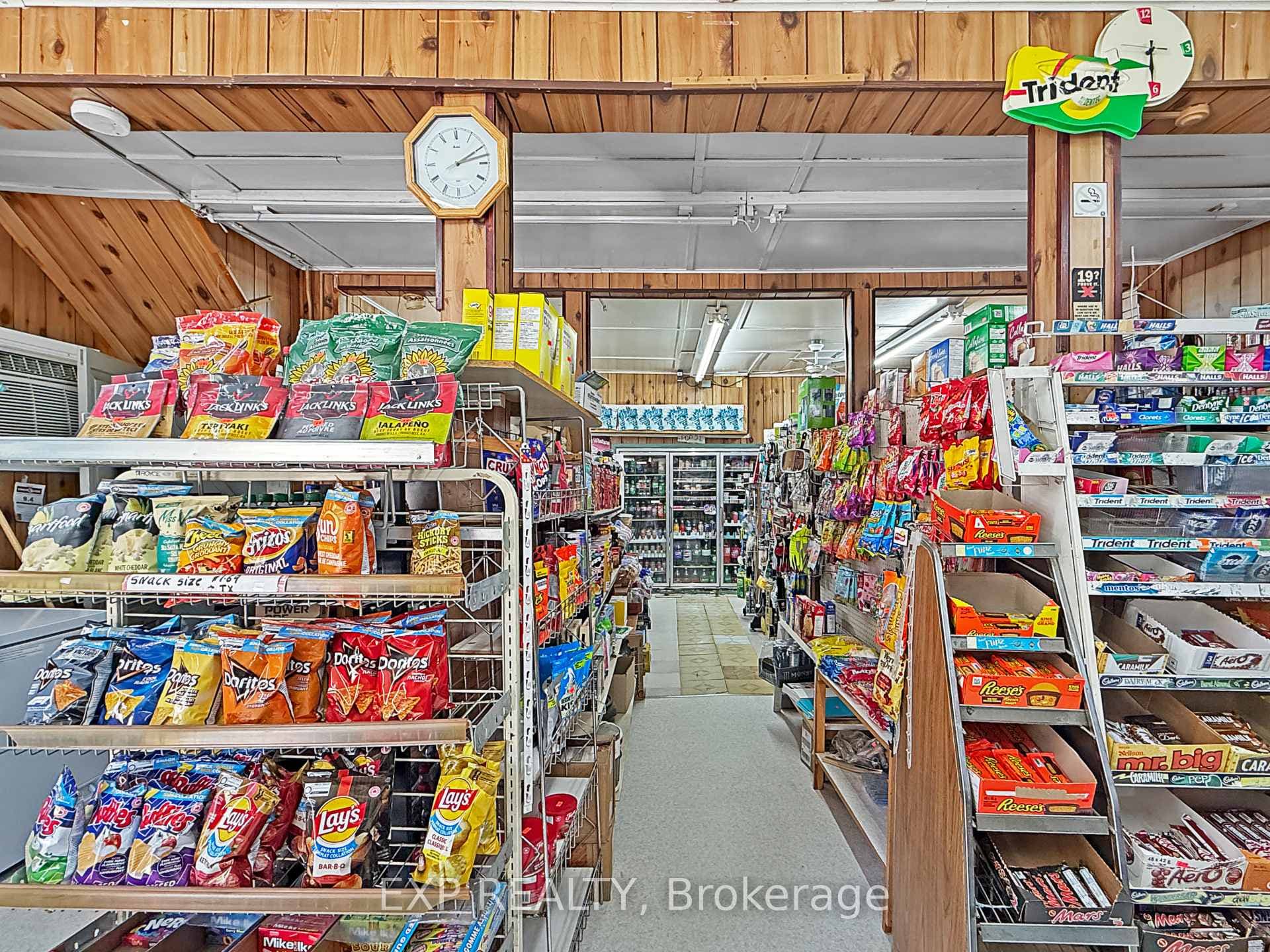 511 Quebec Street photo 7
