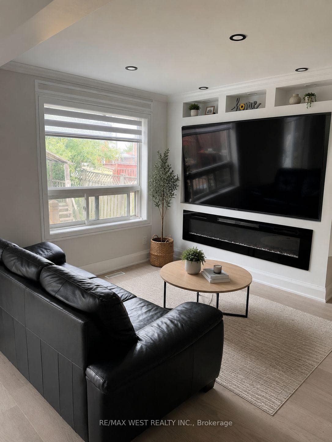 137 Hudson Crescent photo 3