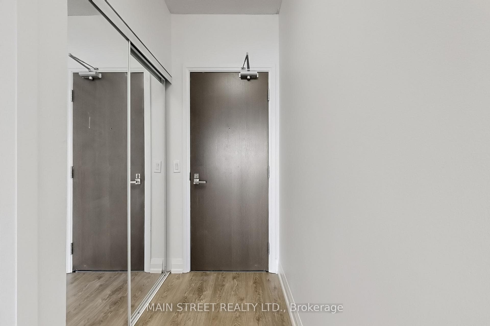 85 North Park Road Unit 1415 photo 24