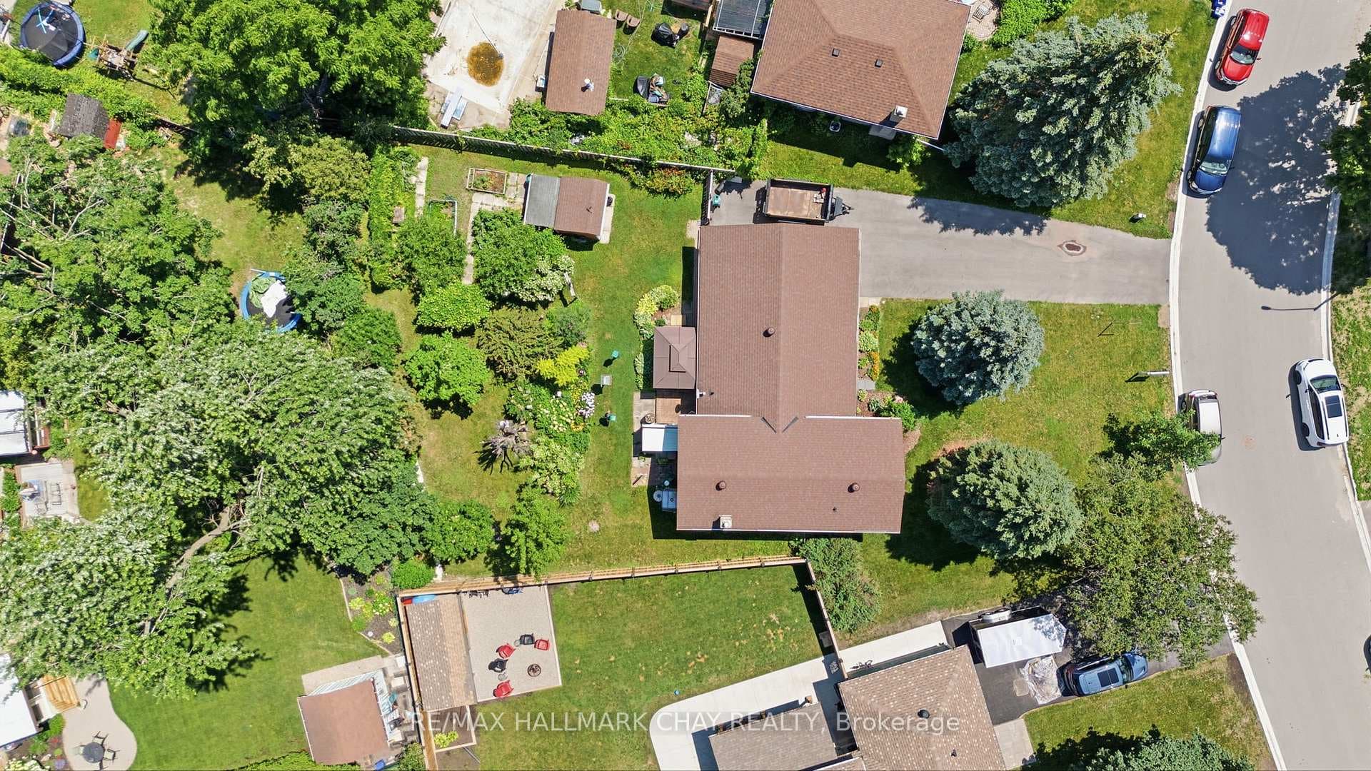 6 Highcroft Drive photo 39