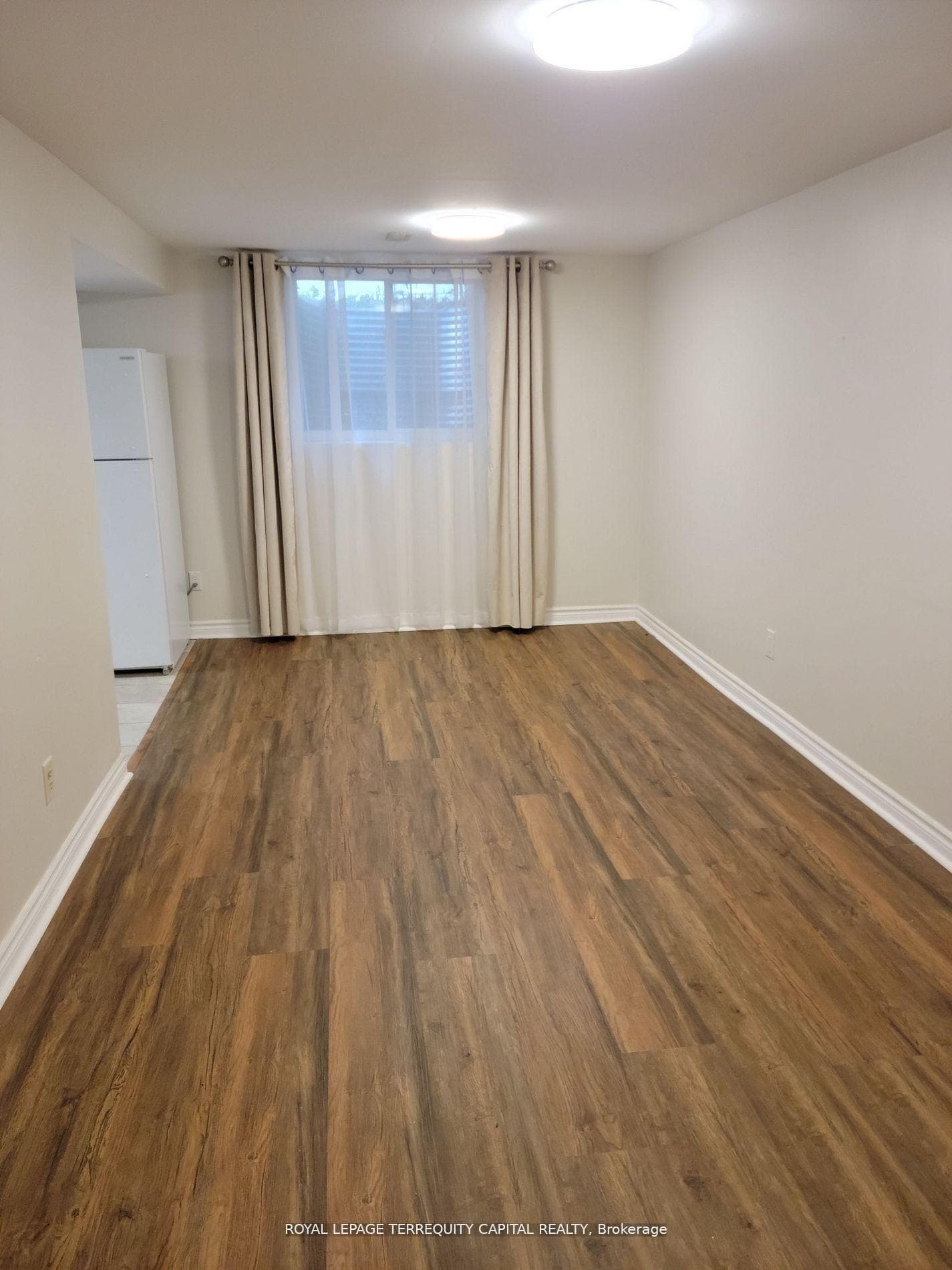 20 Mowat Crescent Unit Lower photo 19