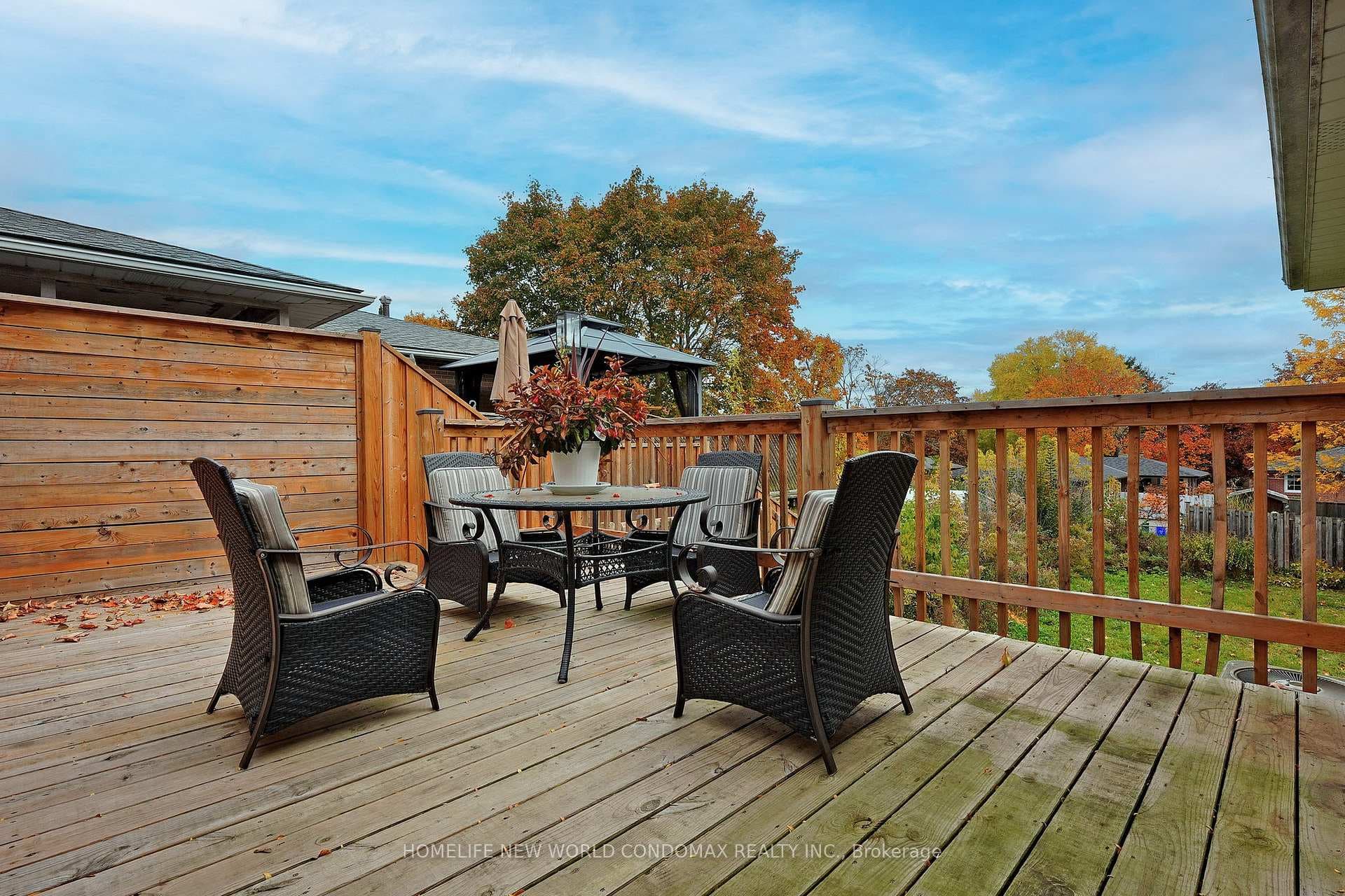 15 Banff Drive photo 39