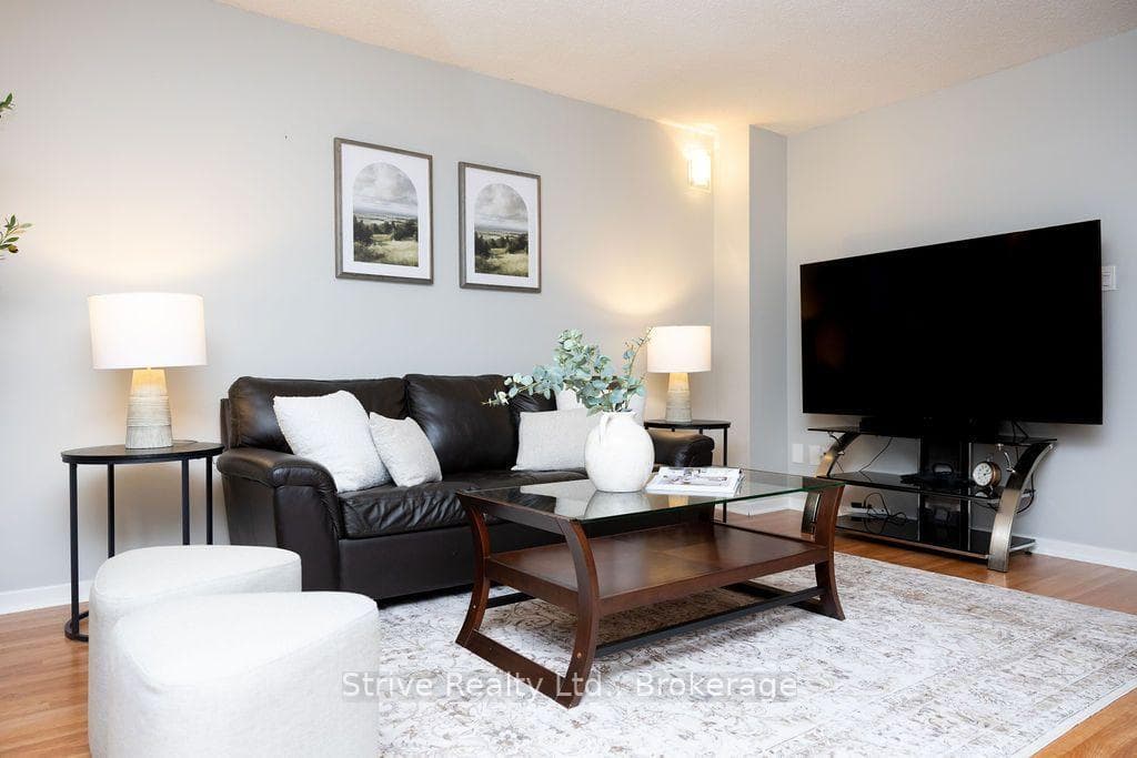 54 Deverill Crescent photo 8