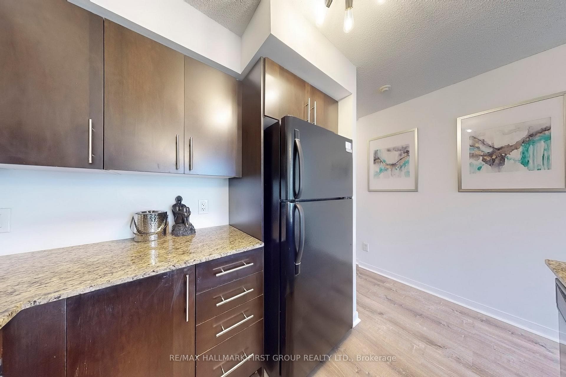 120 Dallimore Circle Unit 201 photo 10