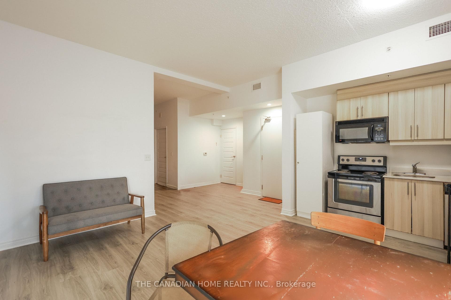 158 King Street Unit 304 photo 3