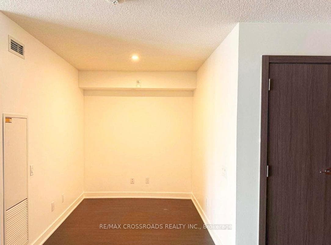 19 Bathurst Street Unit 2008 photo 3