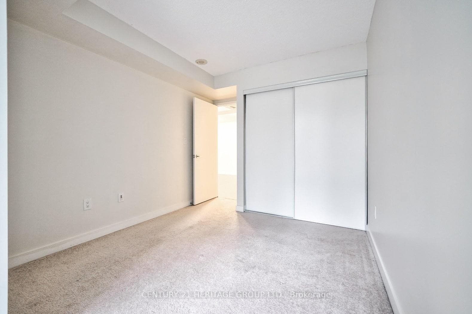 151 Dan Leckie Way Unit 542 photo 12