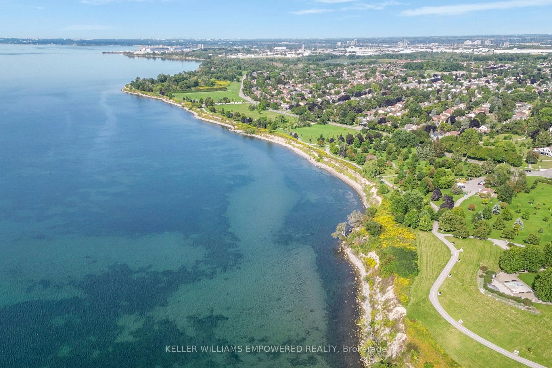 Endless Vistas of Lake Ontario!!