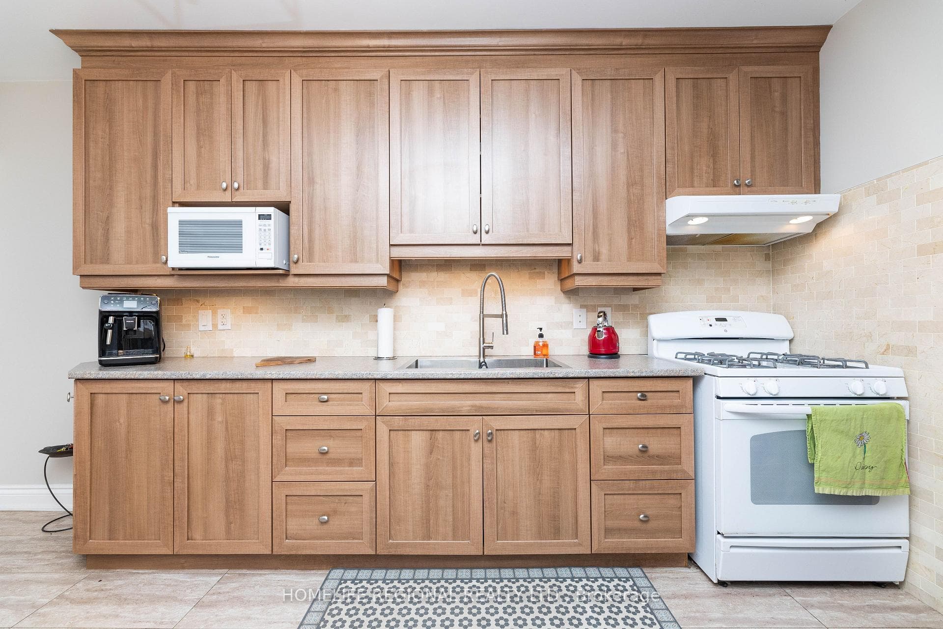 200 Roxton Road Unit Main photo 7