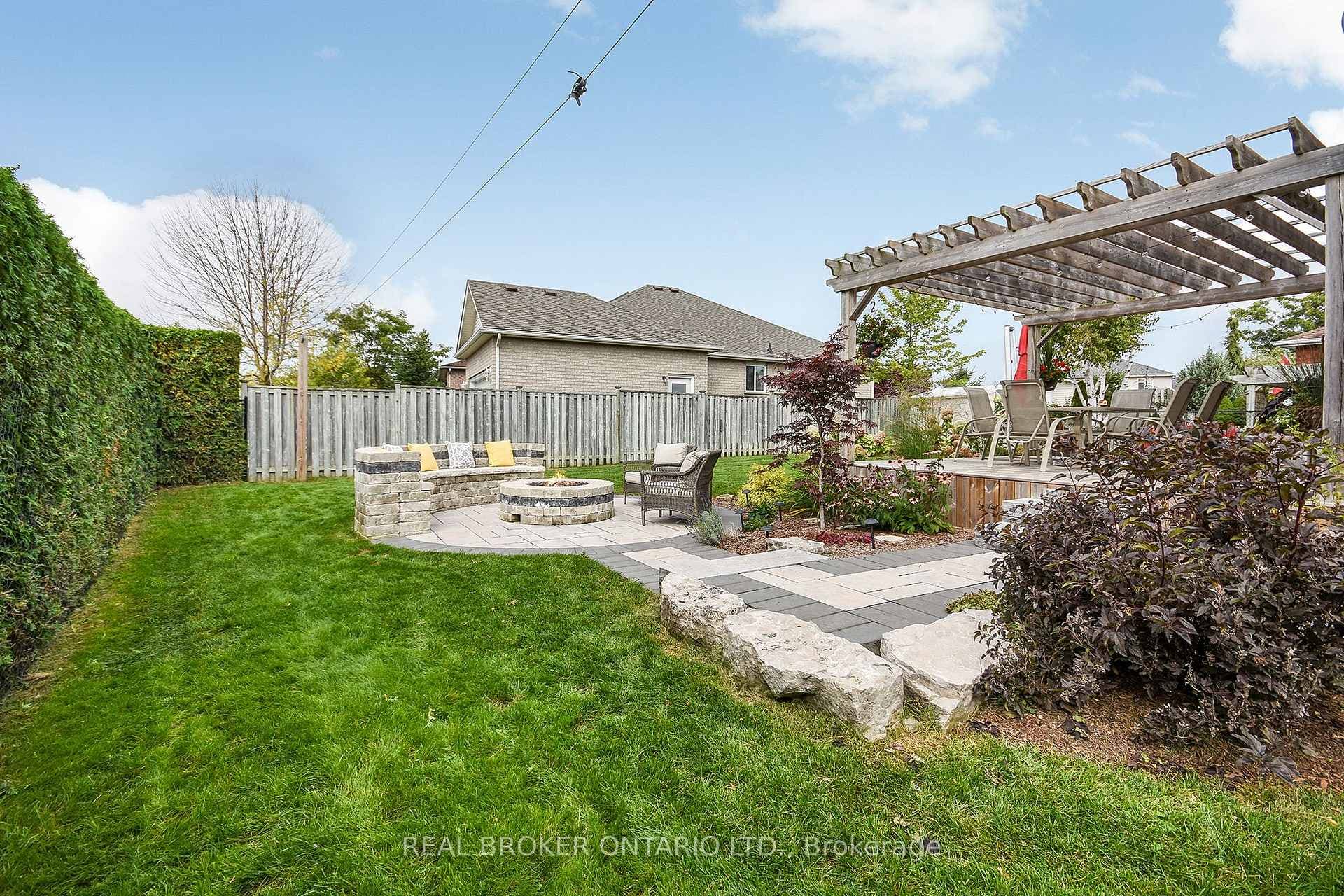 160 Millburn Boulevard photo 34