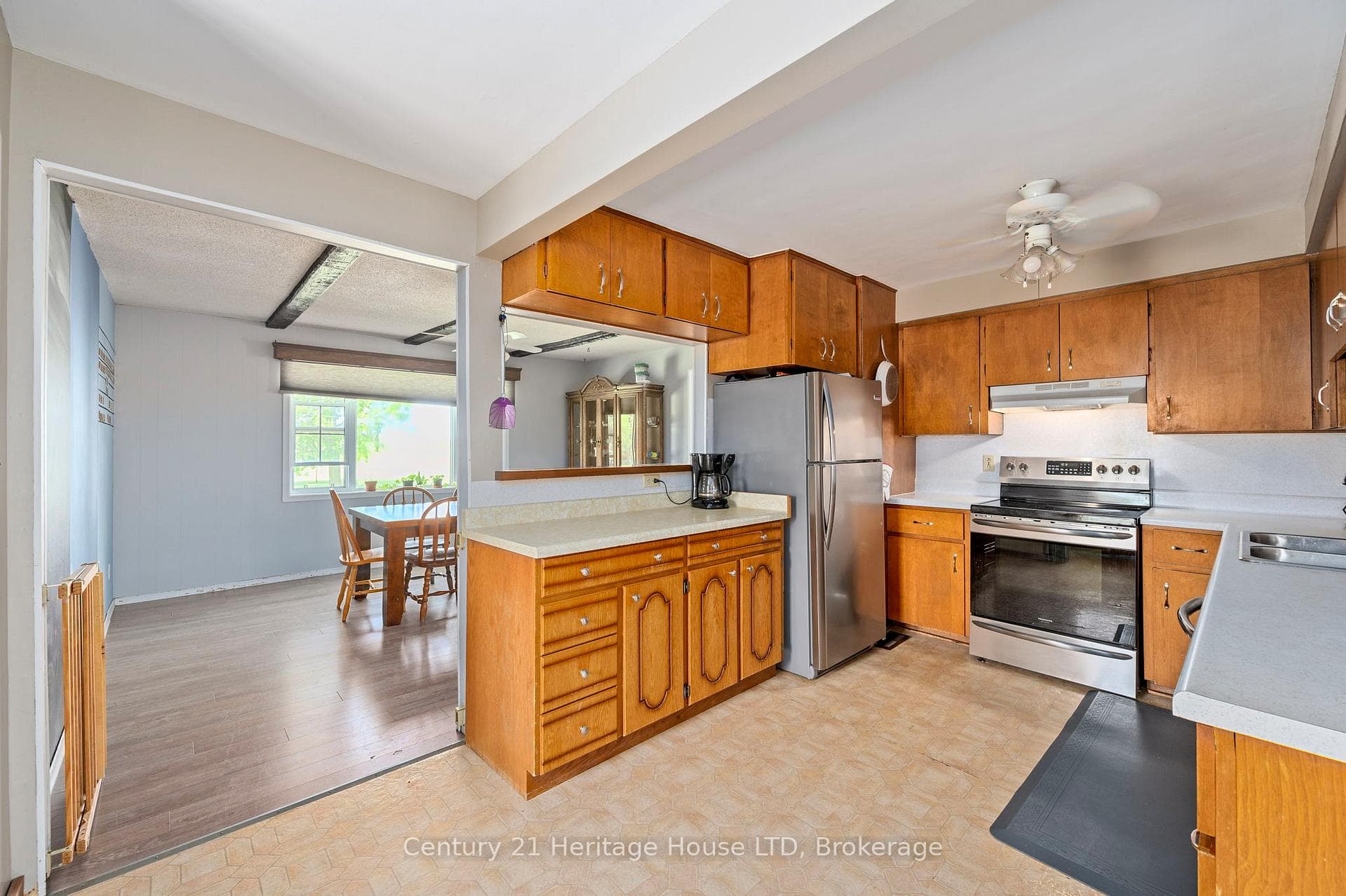 36 KING Street photo 21