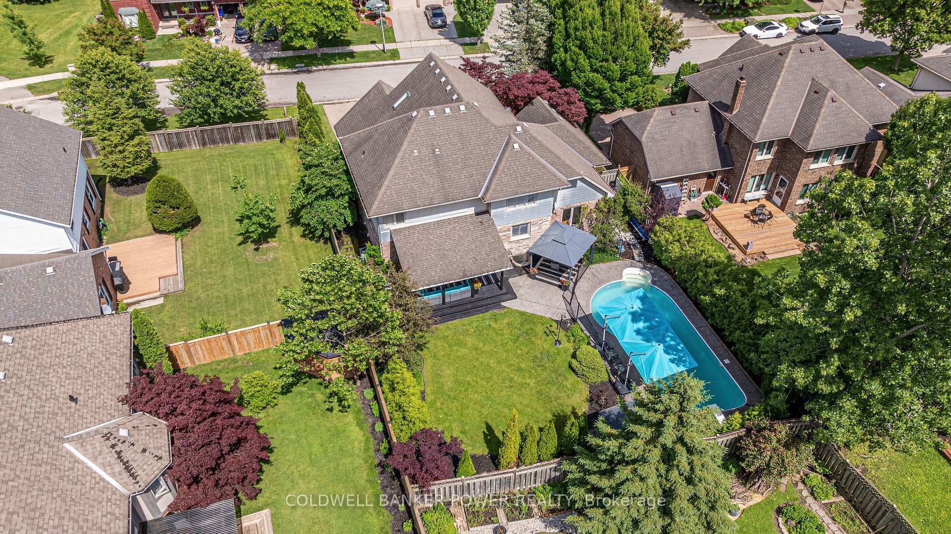 54 Grasmere Crescent photo 3