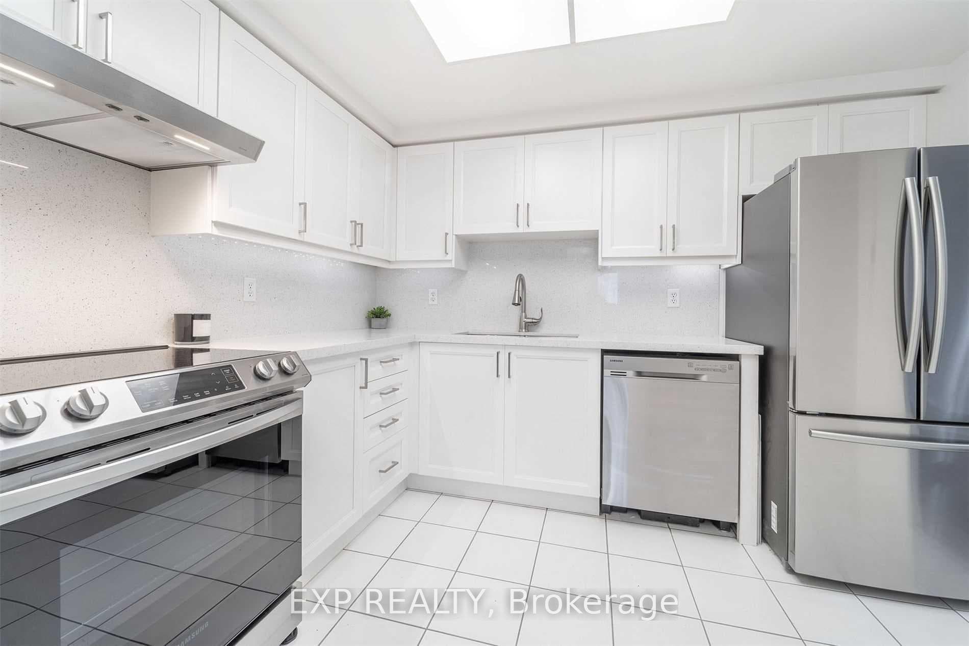 135 Hillcrest Avenue Unit 805 photo 2