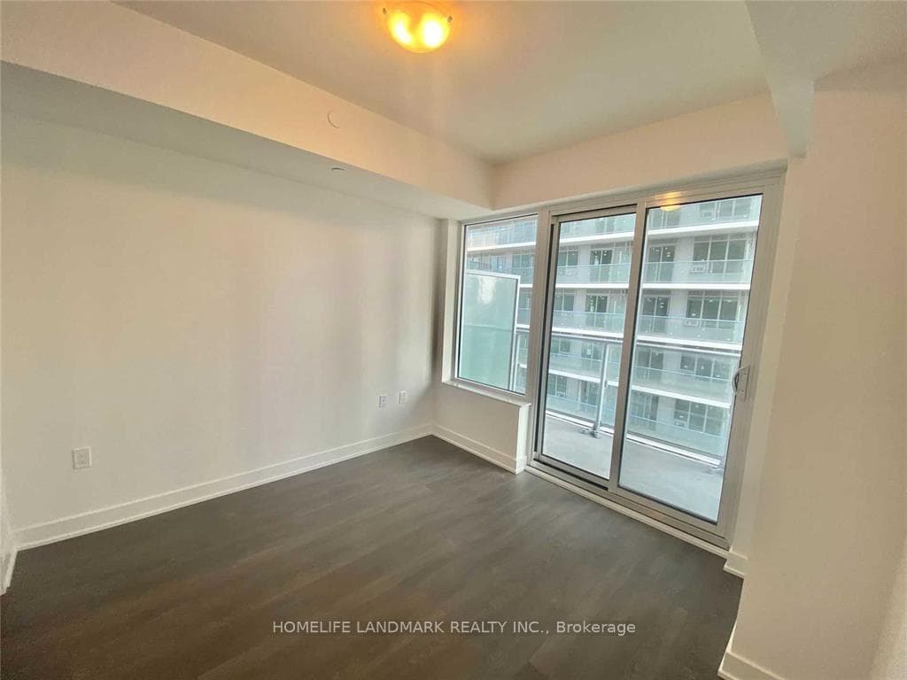 99 Broadway Avenue Unit 2209 photo 11