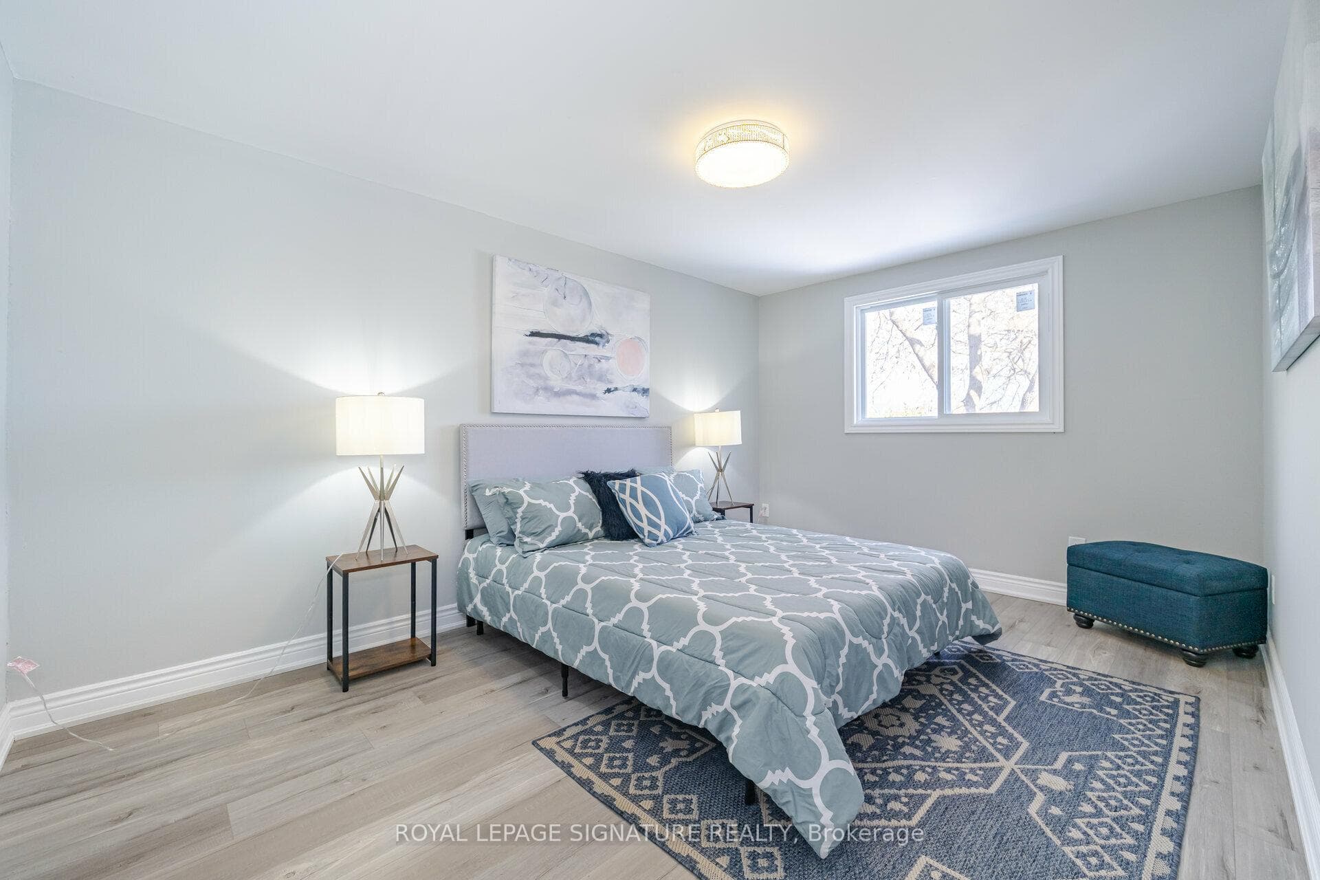 132 Capreol Court photo 16