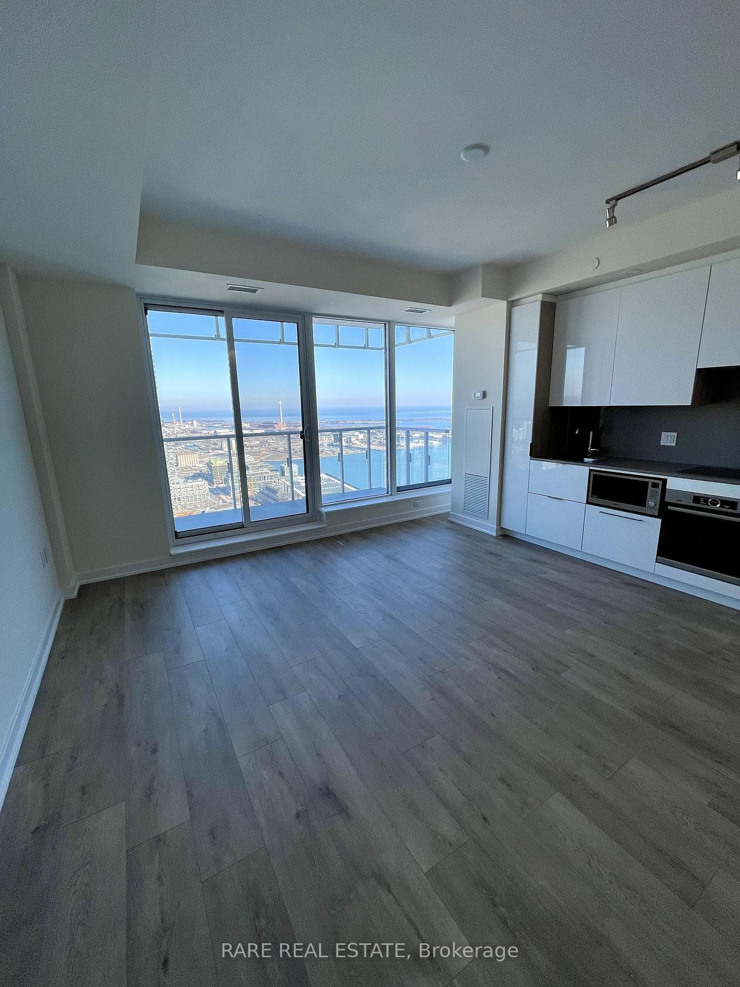 28 Freeland Street Unit 5308 photo 1