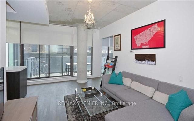461 Adelaide Street Unit 440 photo 3