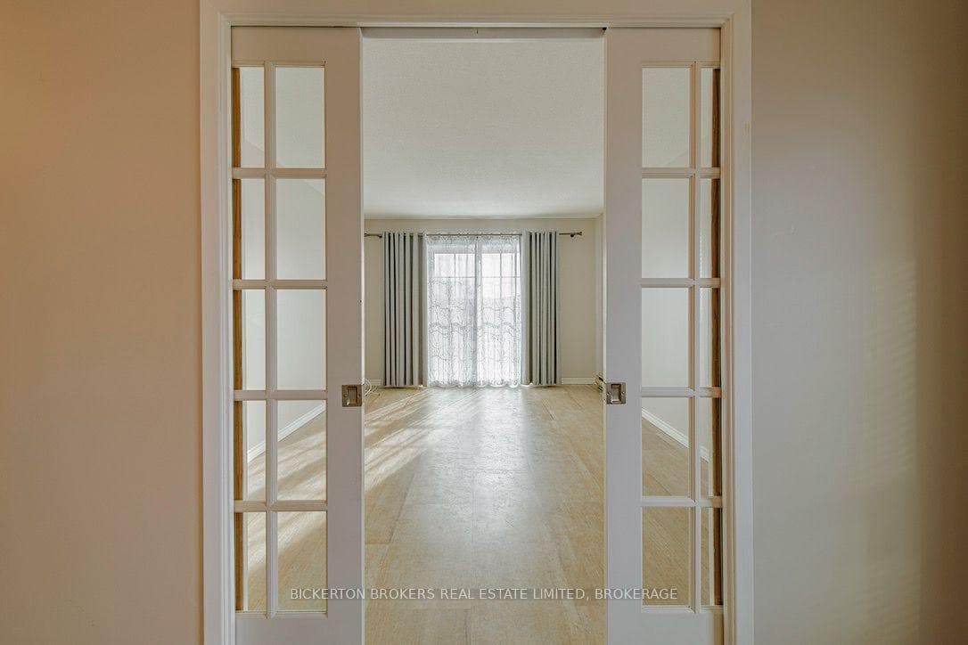550 Talbot Place Unit 301 photo 13