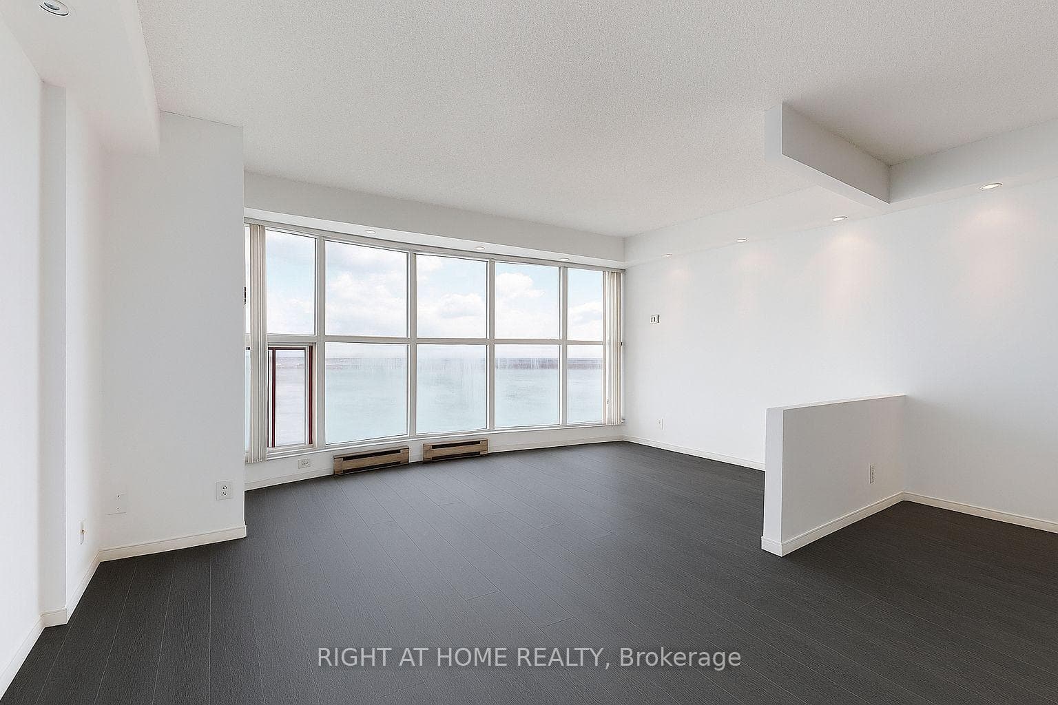 99 Harbour Square Unit 2205 photo 1
