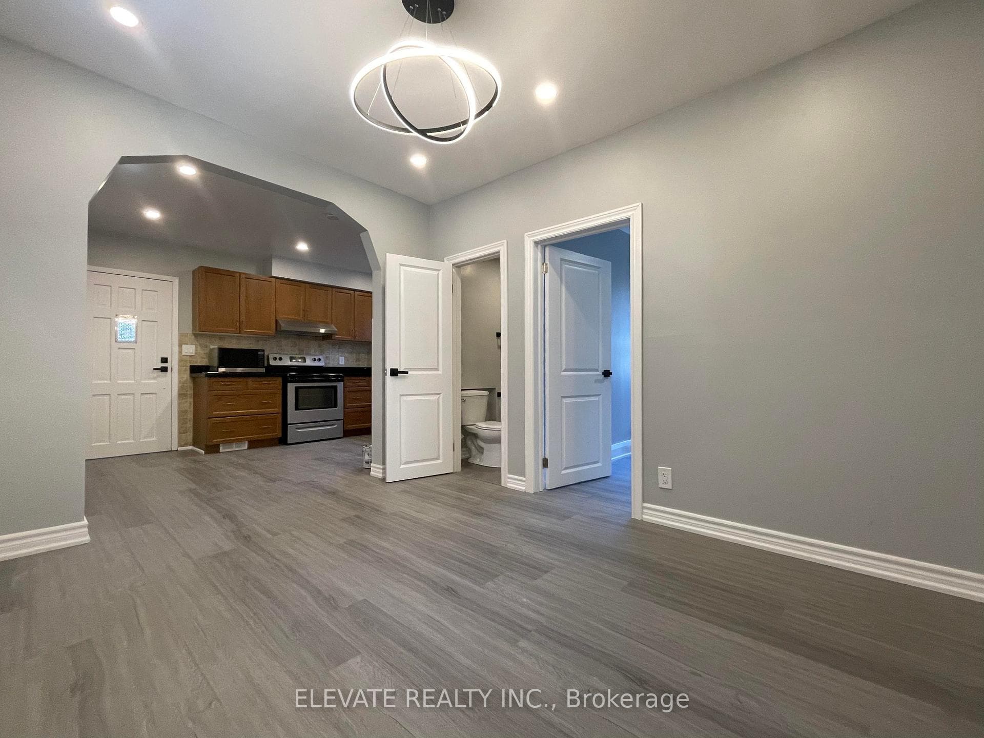 229 Rosethorn Avenue Unit Main photo 3