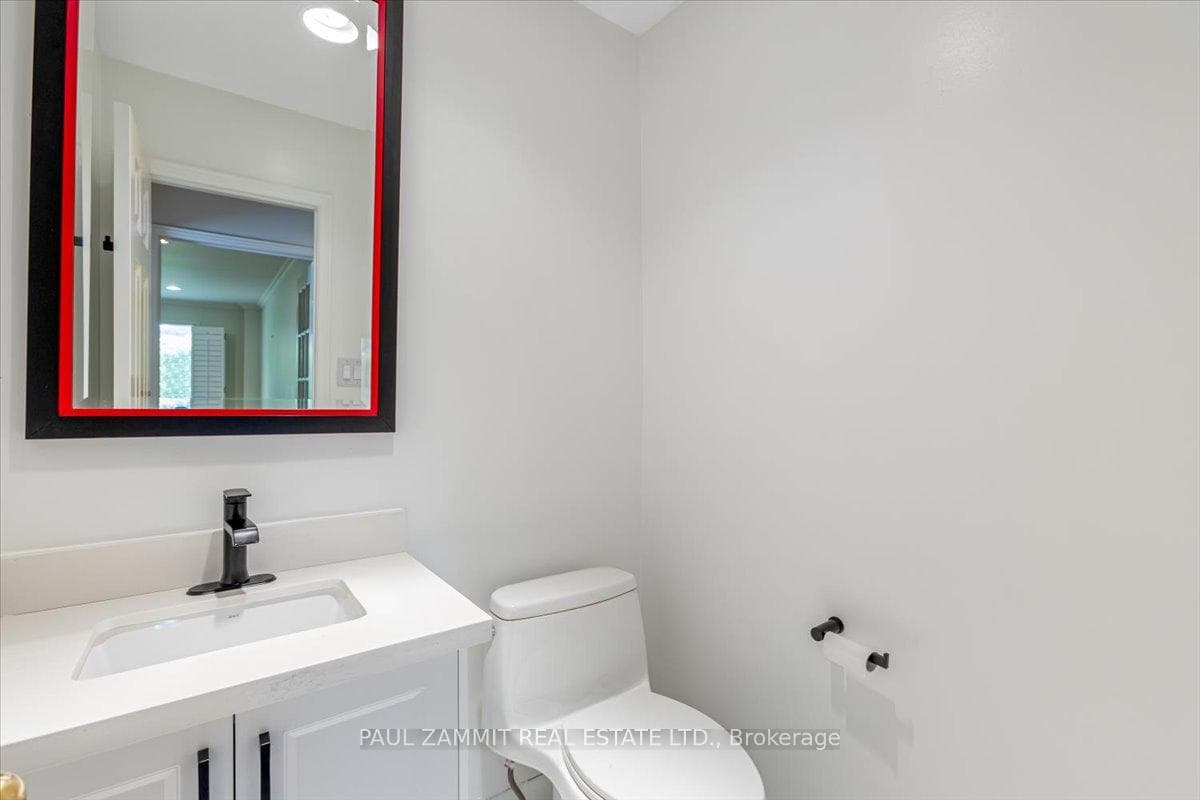 27 Prince Edward Boulevard photo 6