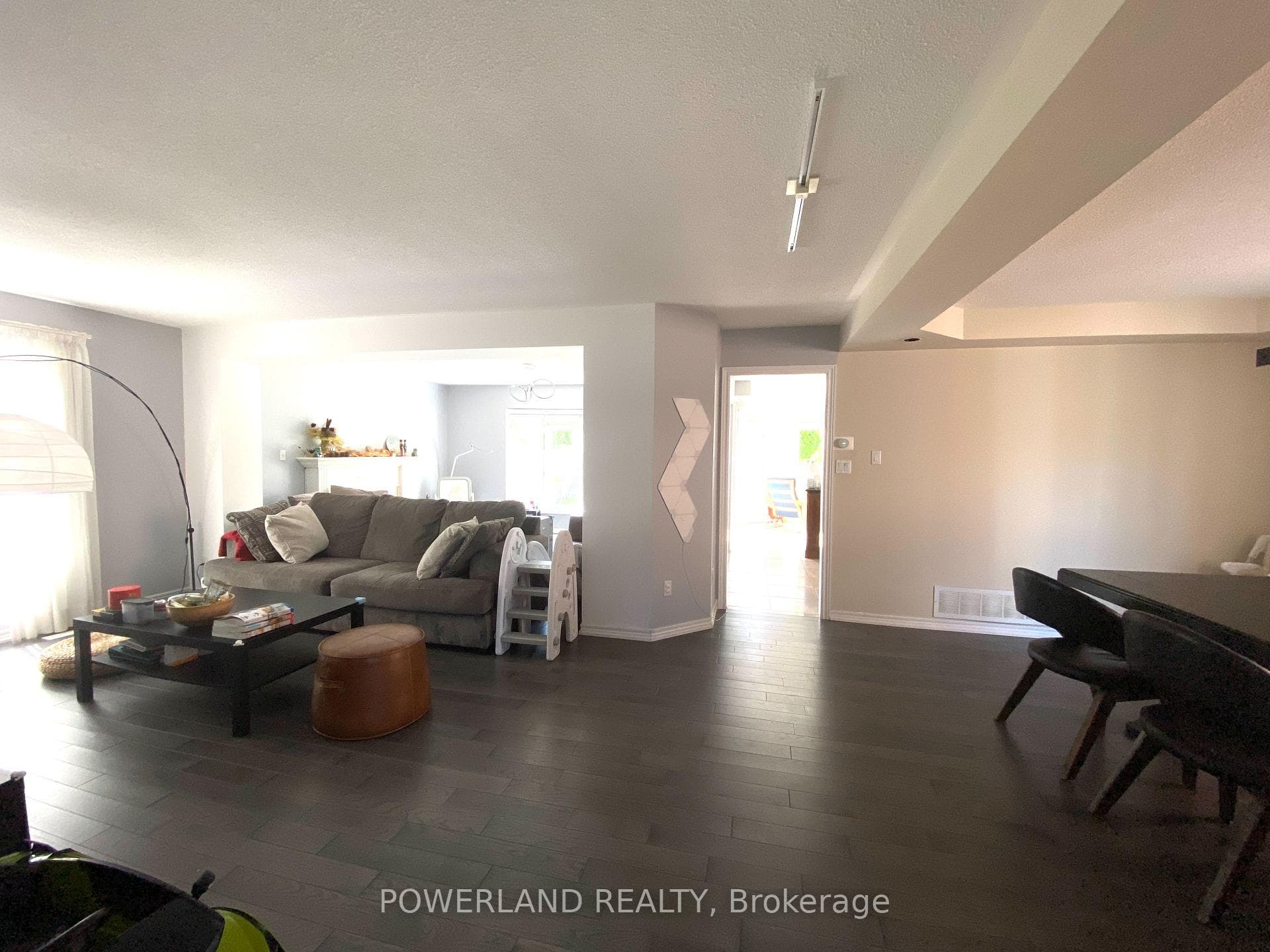 107 Quince Crescent photo 12