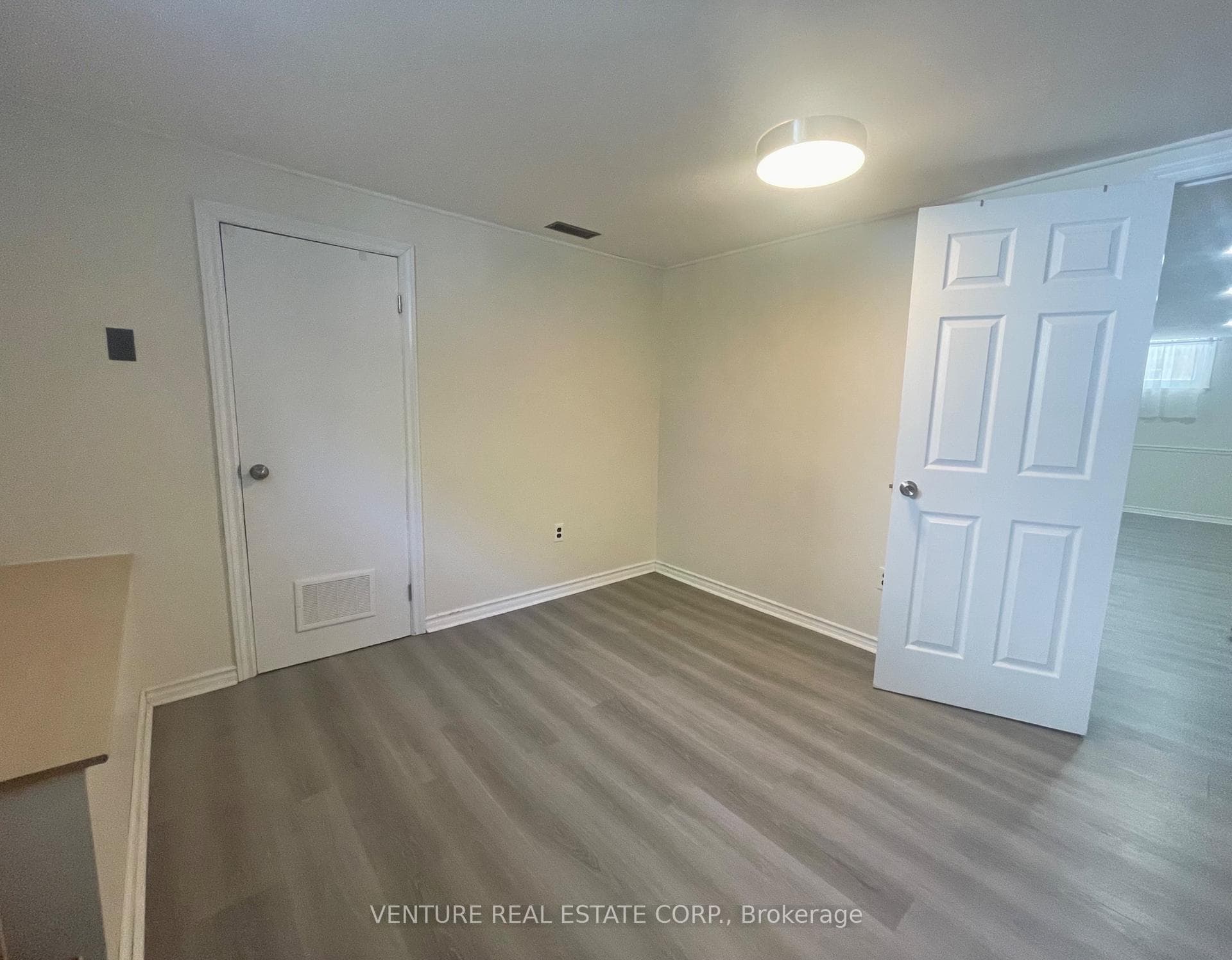260 Centennial Road Unit Bsmt photo 7