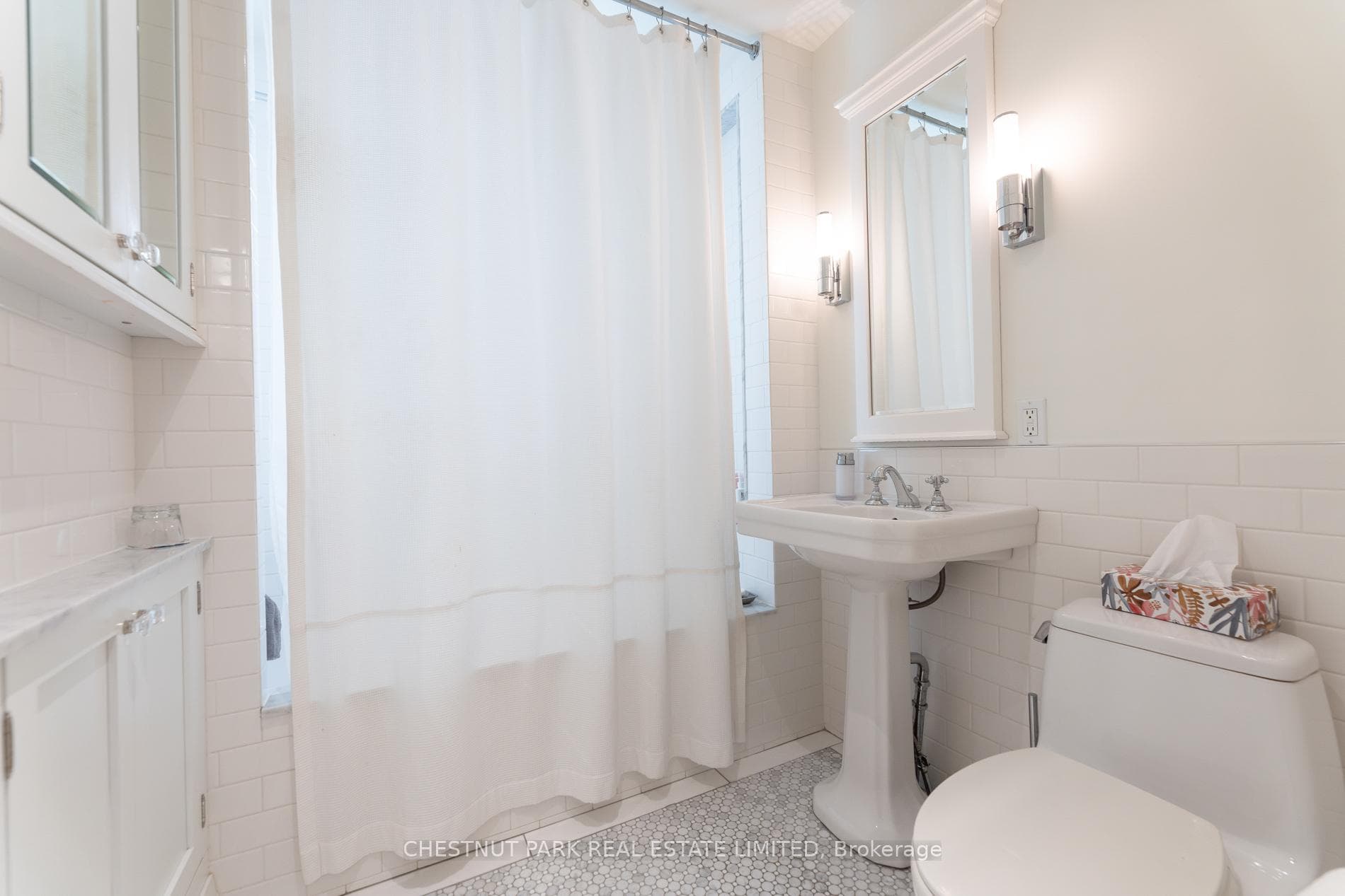 117 Douglas Avenue photo 32