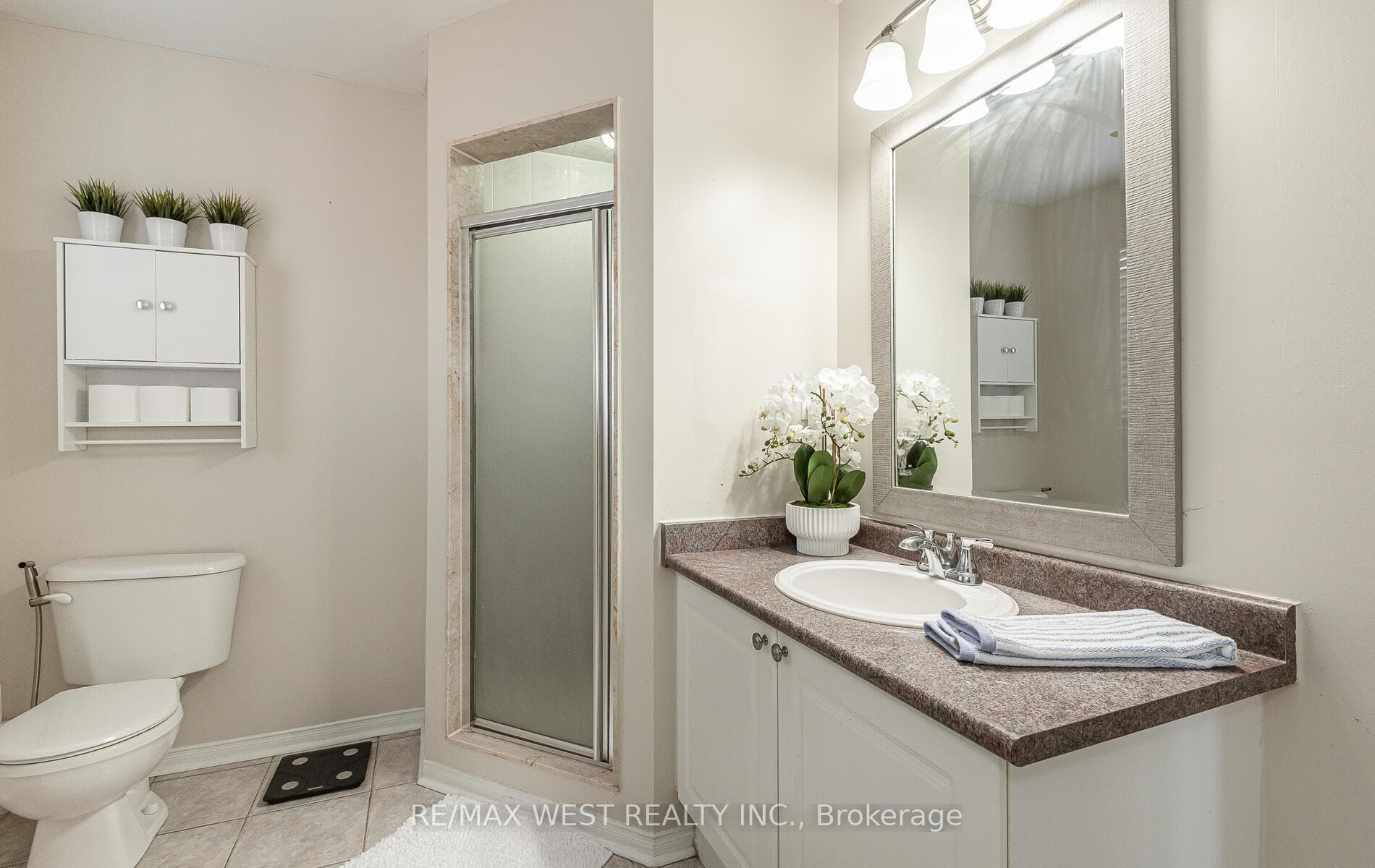 100 Lake Louise Drive photo 25