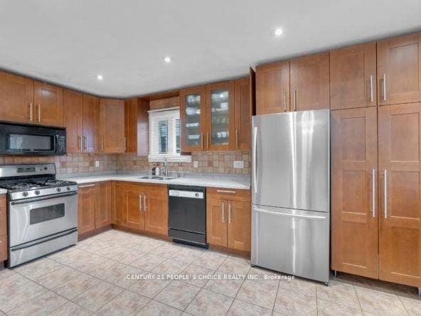 3741 Keenan Crescent photo 13