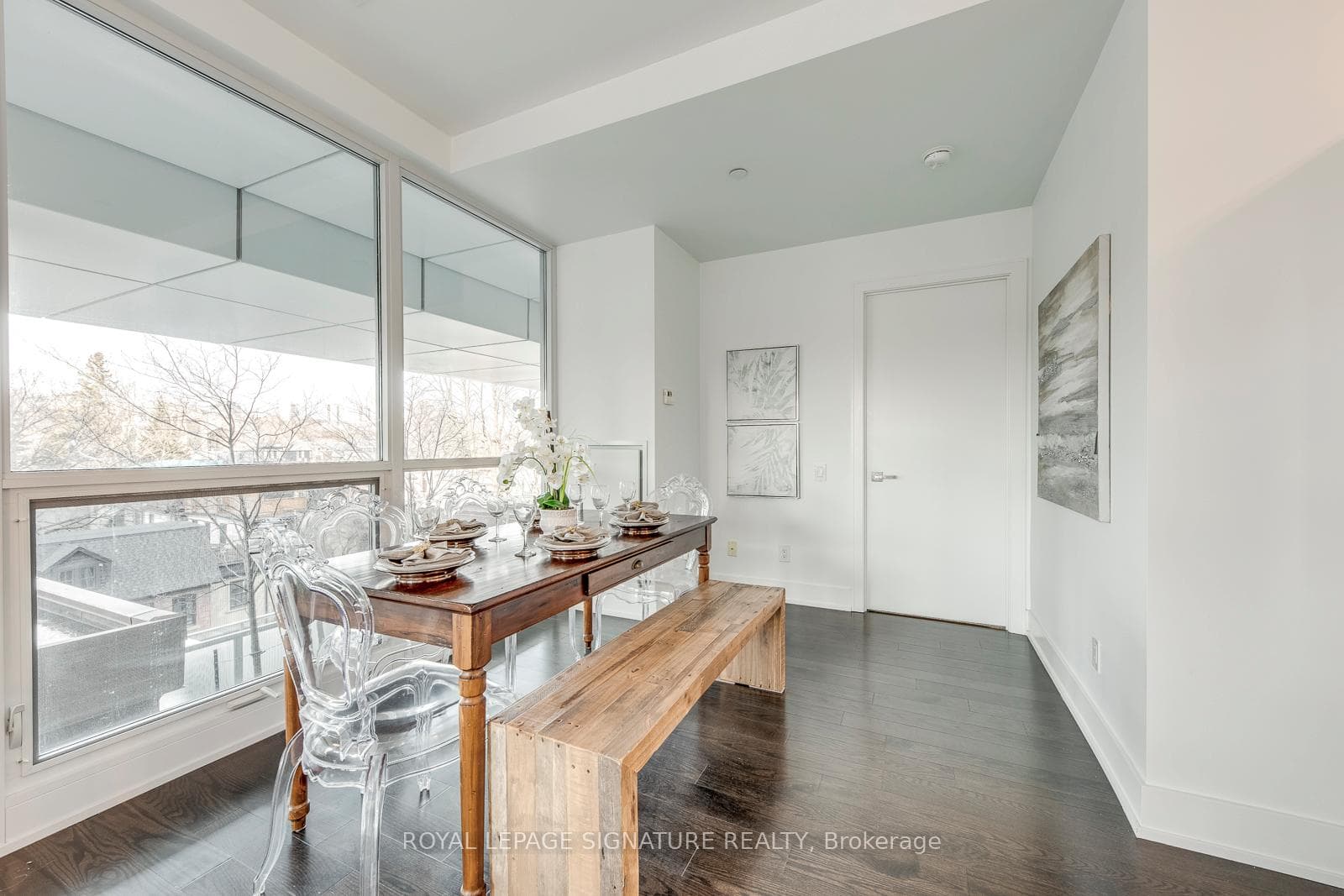 170 Avenue Road Unit 305 photo 11