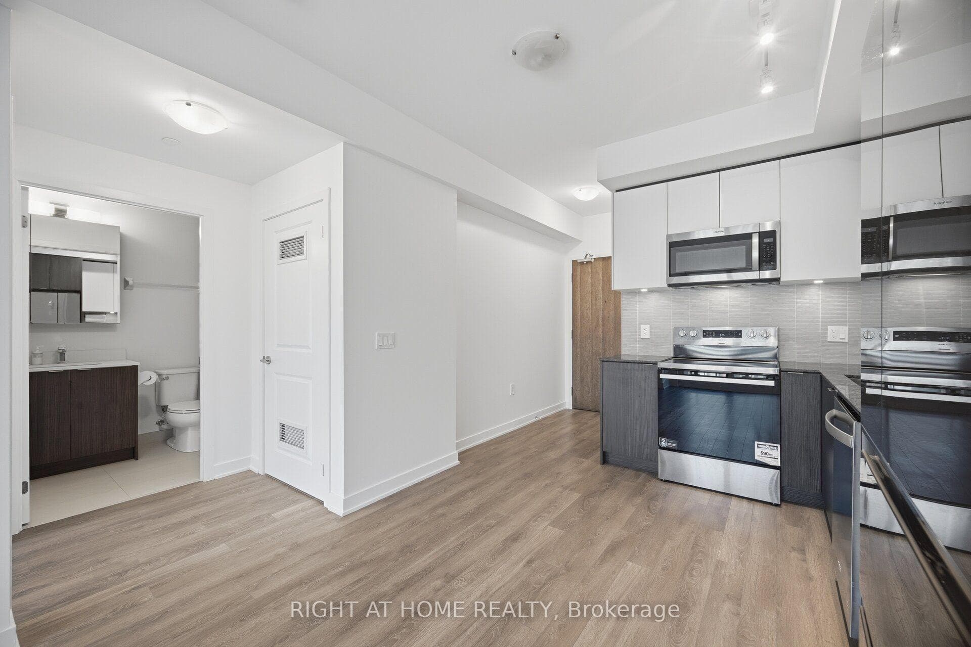 100 Eagle Rock Way Unit 714 photo 9