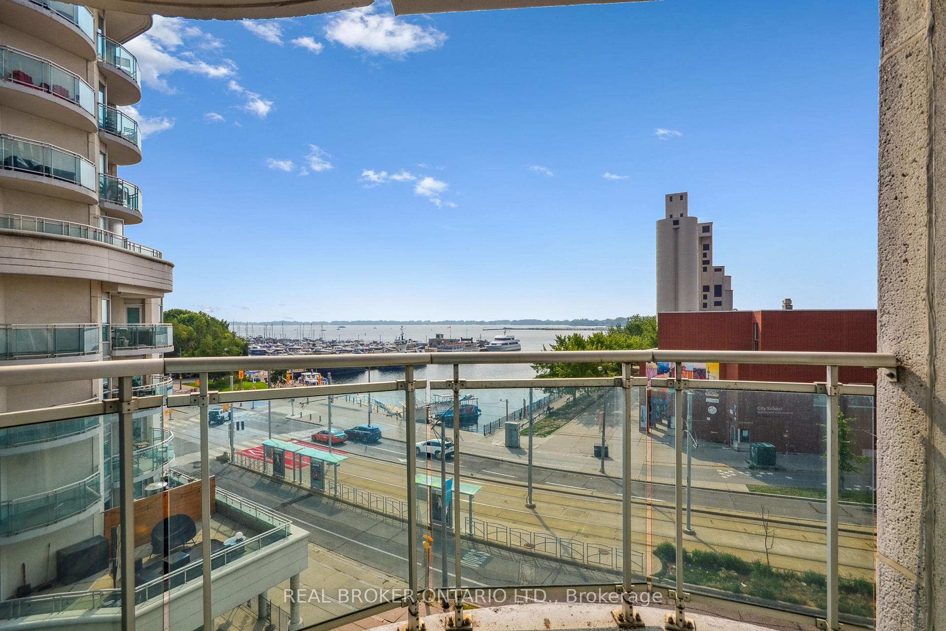 600 Queens Quay Unit 627 photo 14