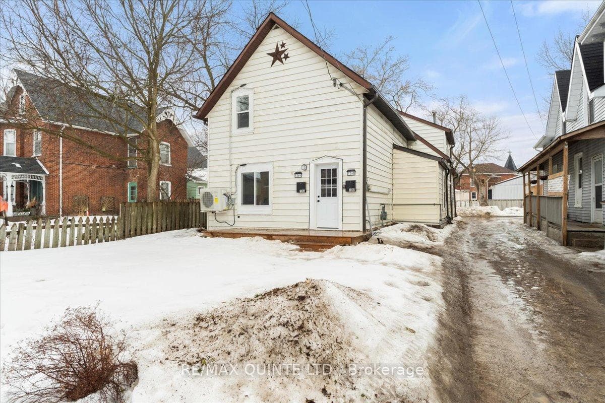 126 Henry Street photo 1
