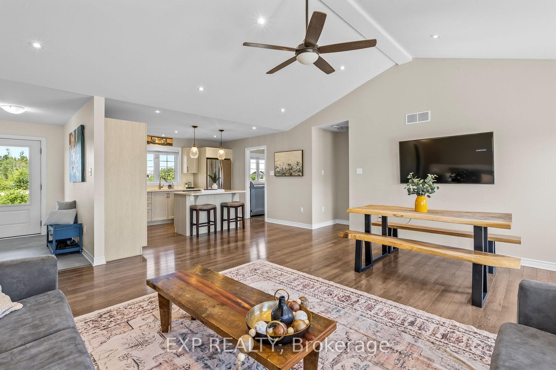 4153 Roger Stevens Drive photo 12