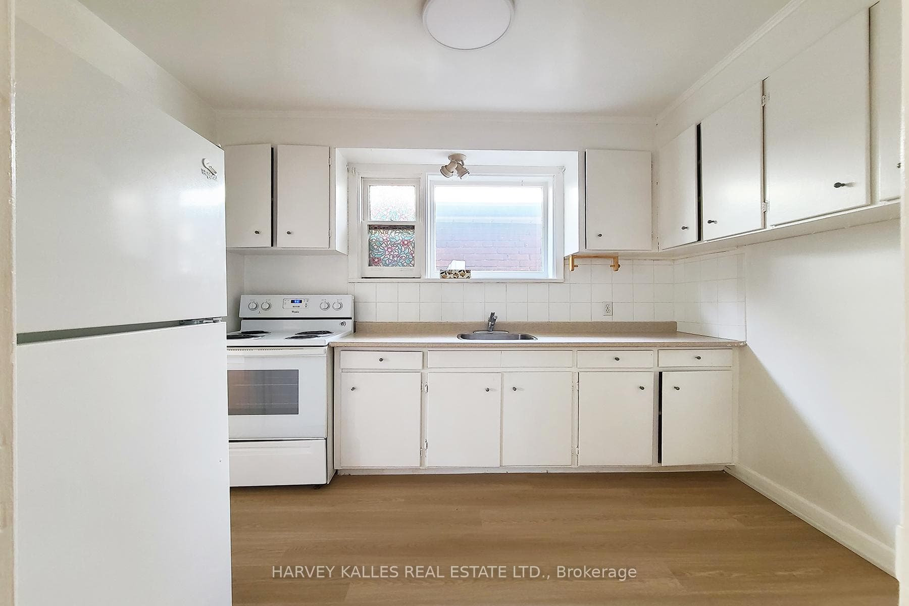 103 & 105 Gilmour Avenue photo 7