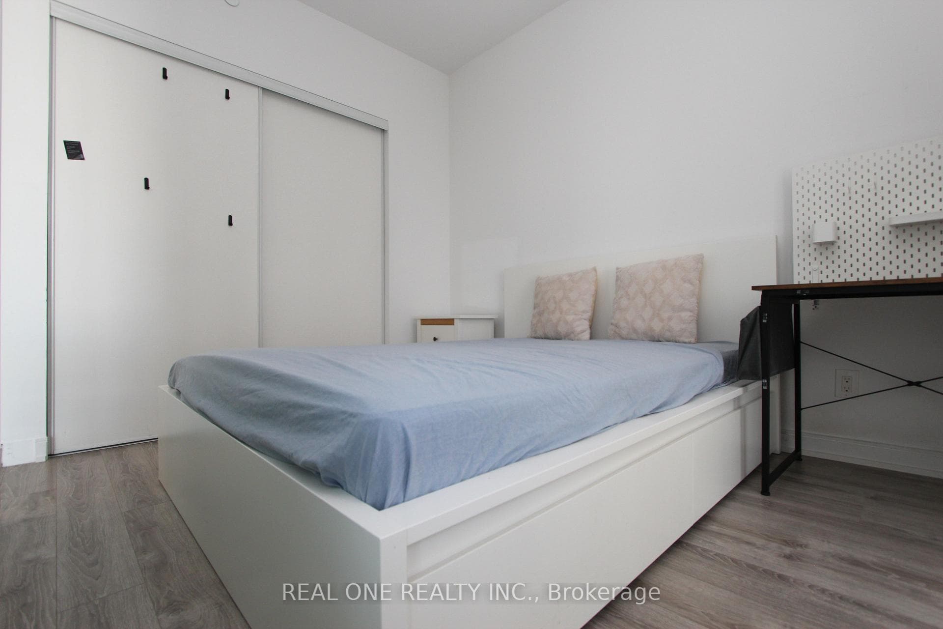 50 Charles Street Unit 1801 photo 8