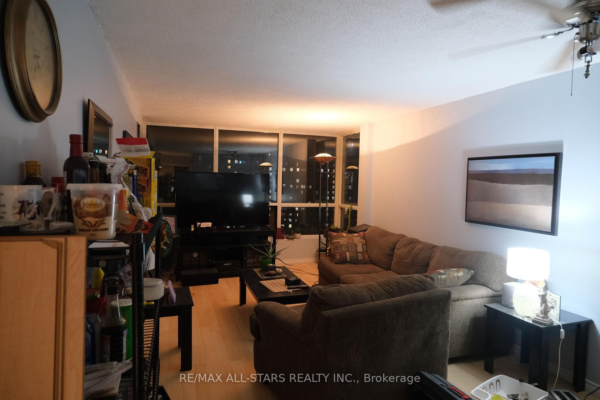 3050 Ellesmere Road Unit 1518 photo 11