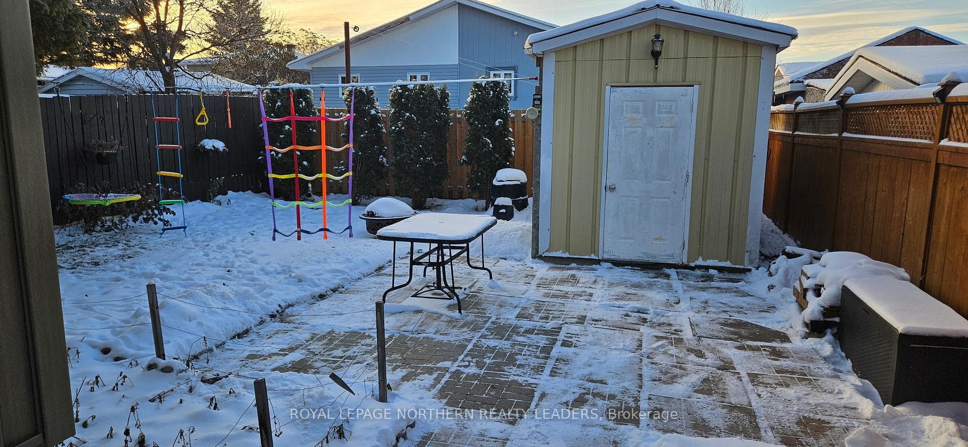 169 Malette Crescent photo 20