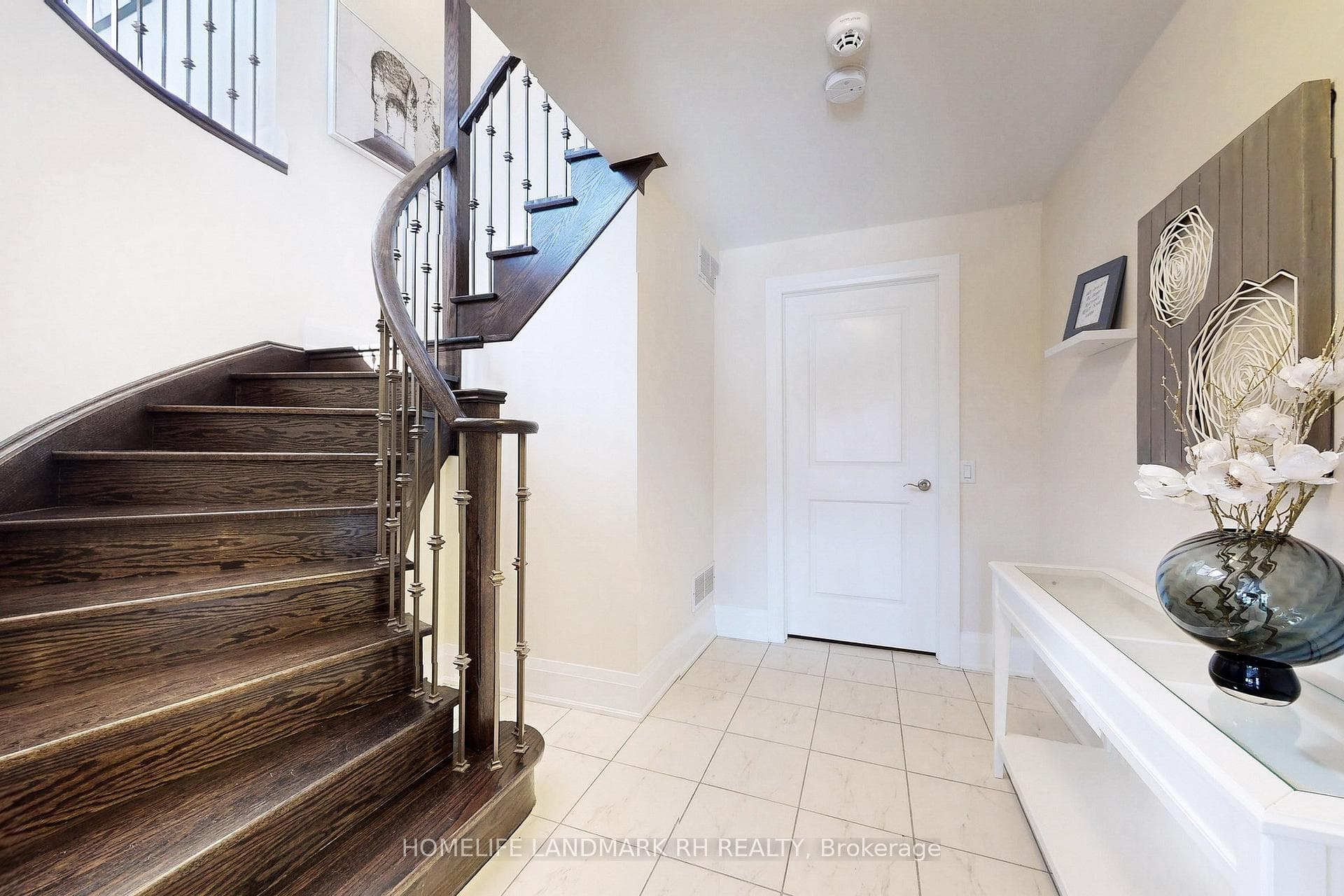 51 Arten Avenue photo 45