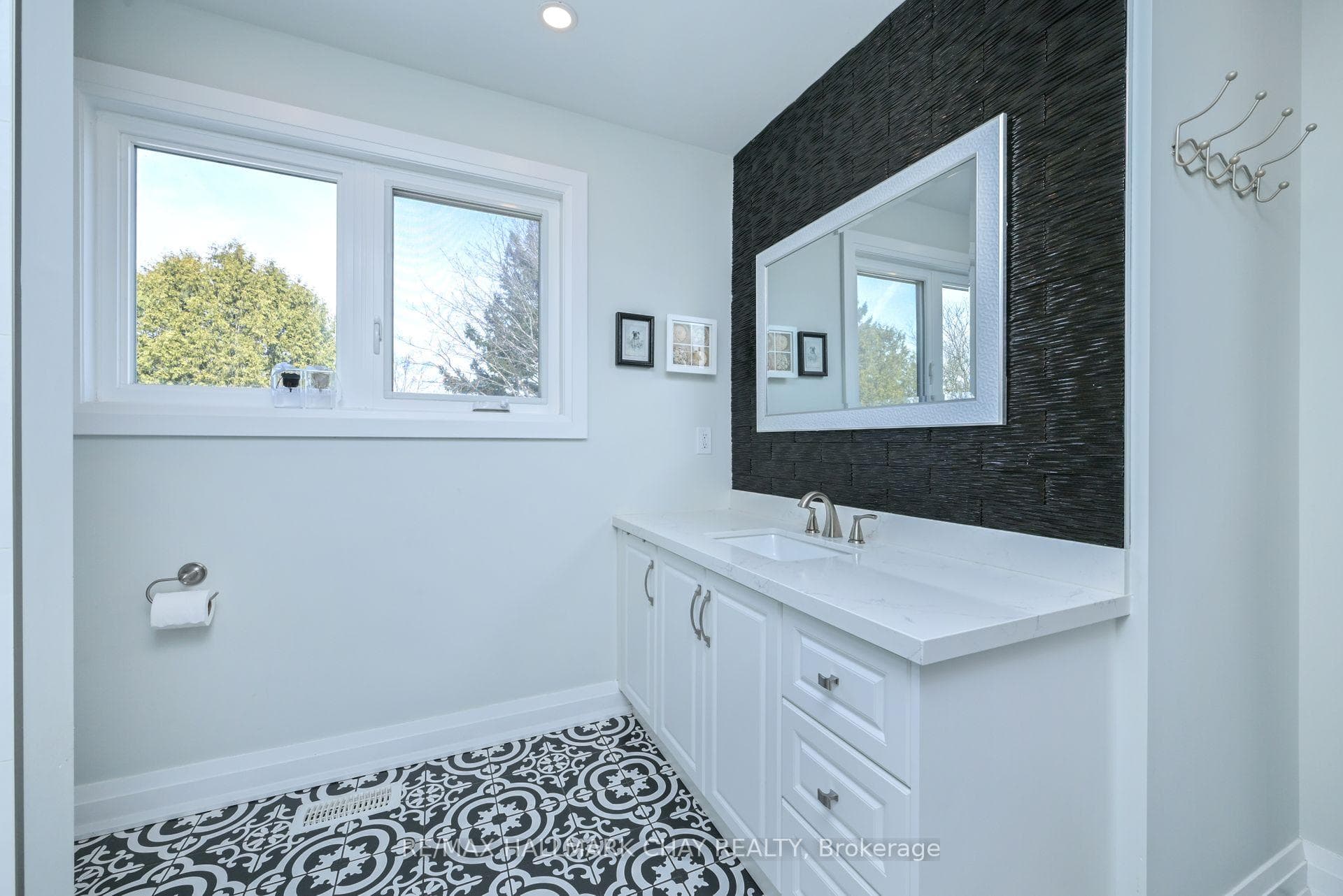 4 McKeown Street photo 18