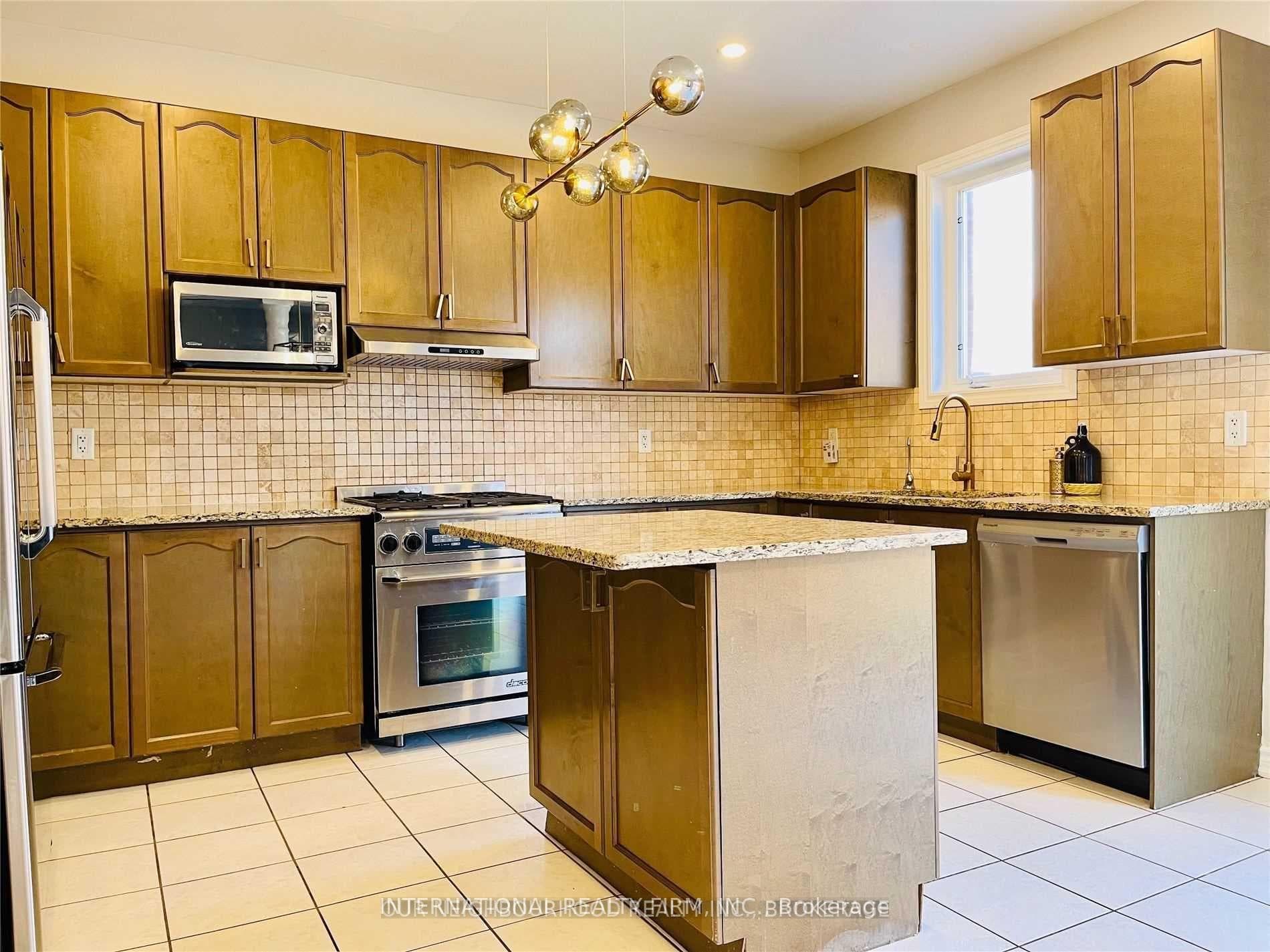 14435 Danby Road photo 21