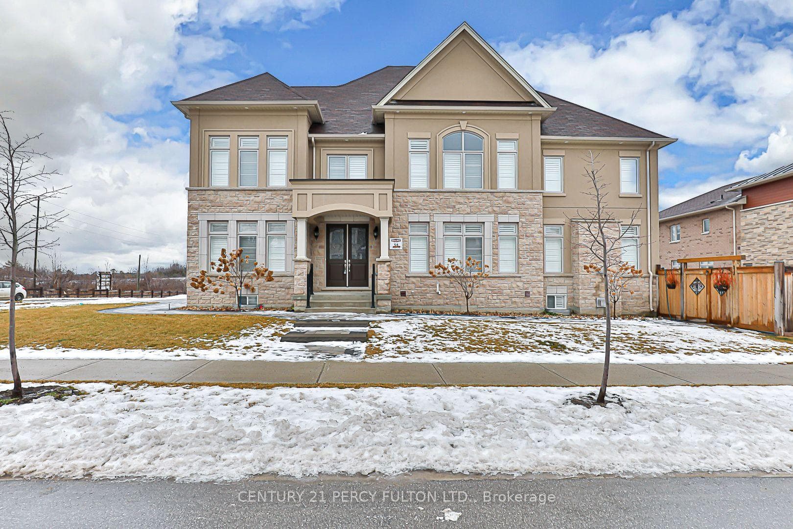 41 Prunella Cres Bsmt- exterior