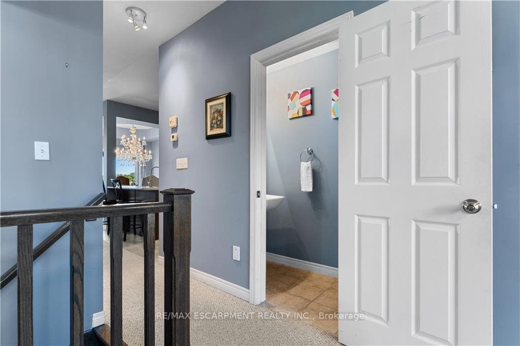 60 MADONNA Drive photo 23