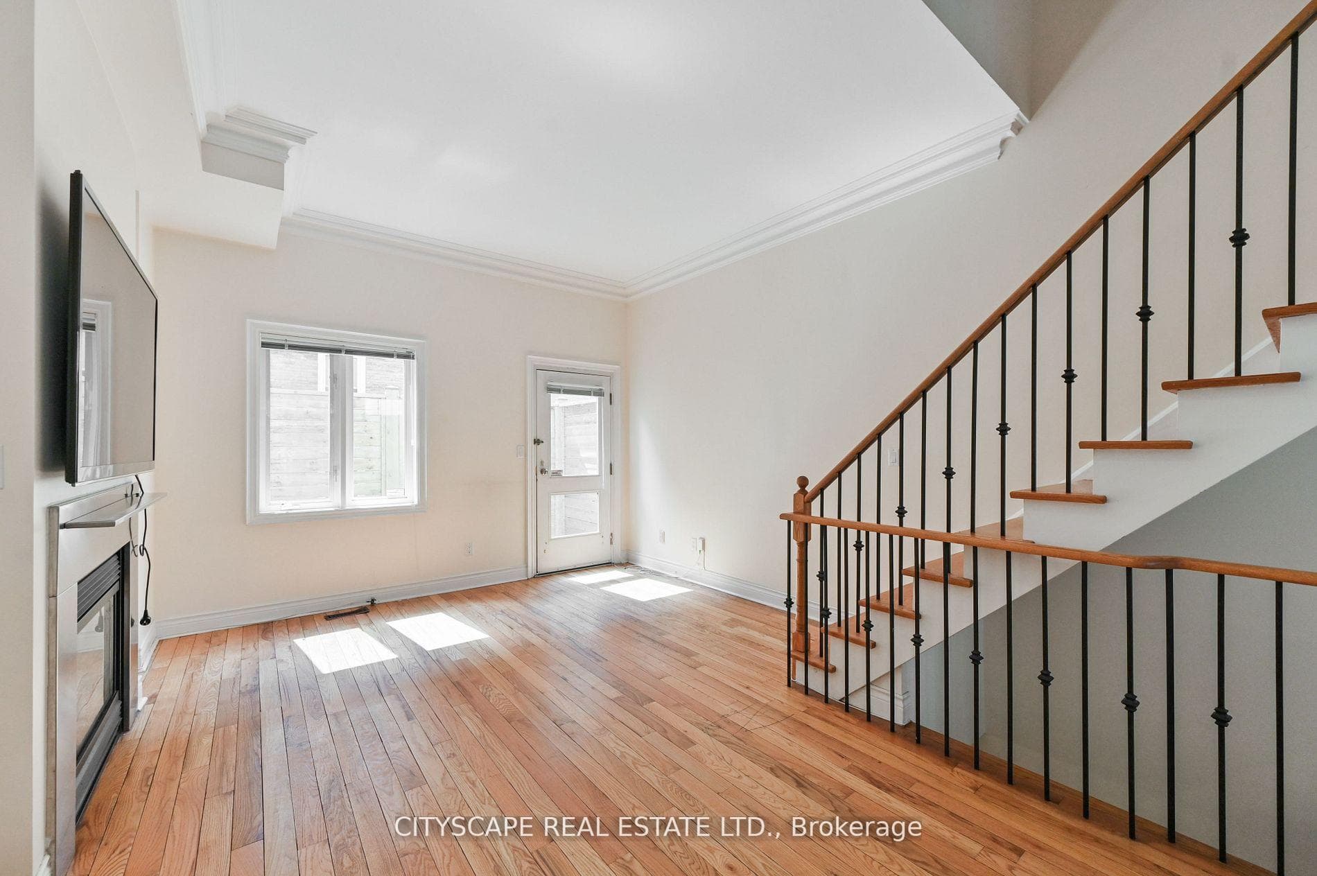 2 Luscombe Lane photo 13
